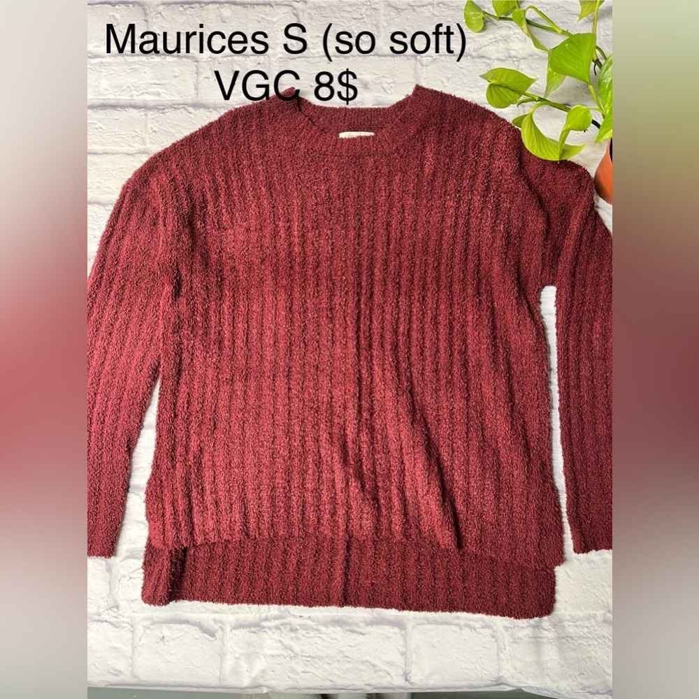 Maurices M velour sweater